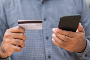 ¿No pagar tu tarjeta en Colombia? Consecuencias | Bravo