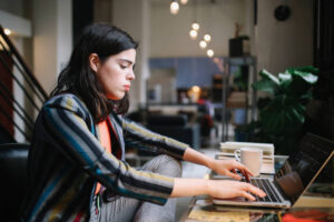 Cuándo prescribe una deuda en Colombia | Bravo Colombia